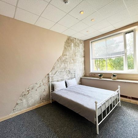 Hostelis R27 Aizpute Exteriör bild