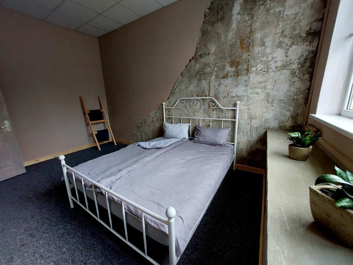 Hostelis R27 Aizpute Exteriör bild