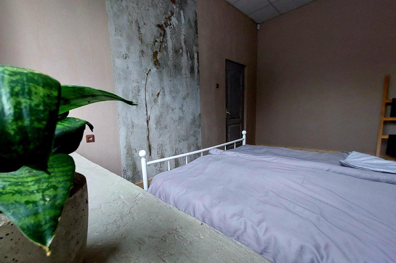 Hostelis R27 Aizpute Exteriör bild